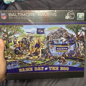 Baltimore Ravens Game Day at the Zoo 500 Piece Puzzle New.